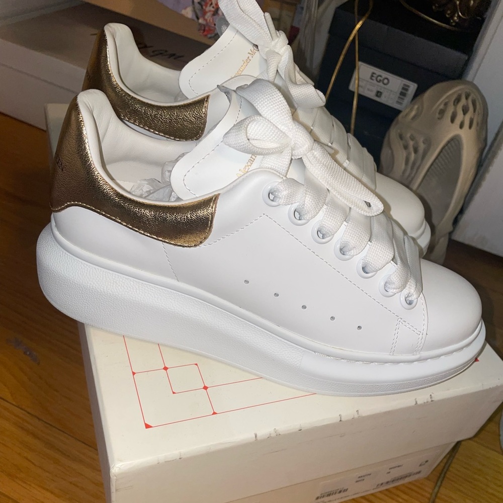 Alexander Mcqueen platform sneakers great condition with box and dust bag